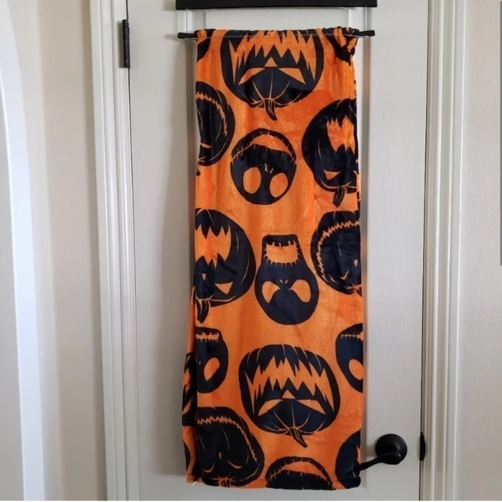 Disney Jack Skellington Orange Black Plush Throw Blanket NEW Nightmare Before